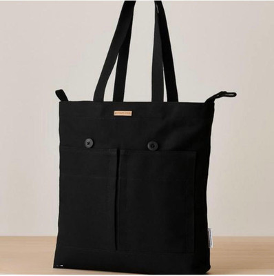 SAVIE Women Black Handbag