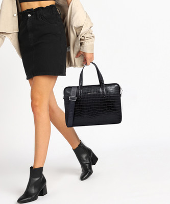 LINO PERROS Women Black Hand-held Bag