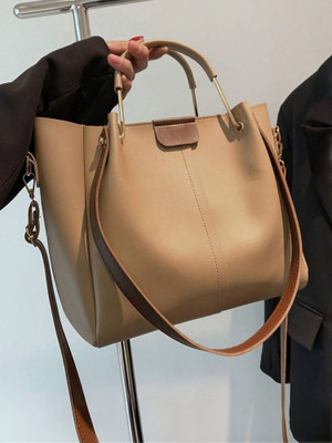 aesthetic Women Beige Shoulder Bag