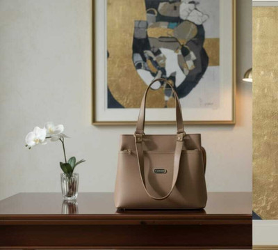 IckonicWorld Women Maroon Handbag