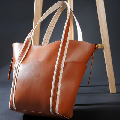 Classy Women Women Multicolor Handbag