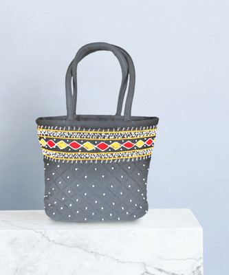 SriShopify Women Multicolor Hand-held Bag