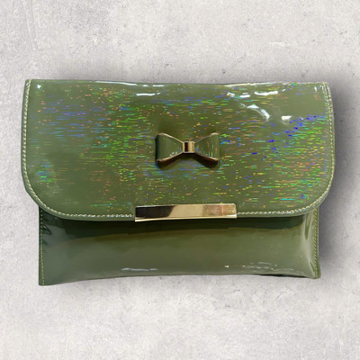 Carissa Women Green Handbag