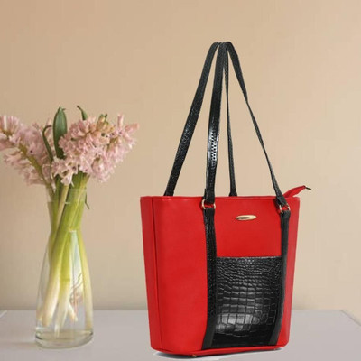 Nariox Women Red Messenger Bag