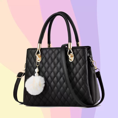 house of common Women Black Messenger Bag