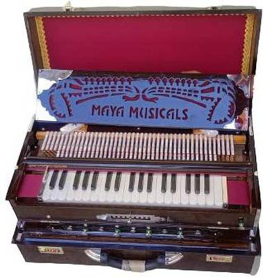 MAYAMUSICALS Harmonium Musical instruments Octave Scale Changer (with Coupler) Box Harmonium Harmonium Musical instruments 3.75 Octave 9 Scale Changer 3.75 Octave Hand Pumped Harmonium