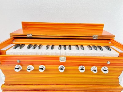 SG MUSICAL 3 1/4 Octave, Double Bellow, 39 Keys,7 Stopper 7stopper 3.5 Octave Hand Pumped Harmonium(Three Fold Bellow, Bass Reed)