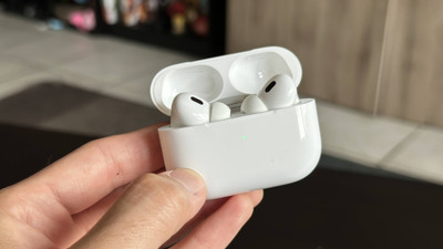Fuziqra Wireless Earbods TWS Earbuds Pro With 60H Playback EB17 Bluetooth(White, True Wireless)