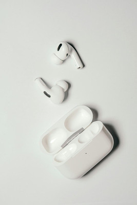 Morxt Airpods Pro 2 (2nd generation) with MagSafe Case-(USB-C)� Bluetooth(White, True Wireless)