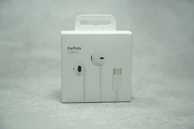 KUAN HONG C-Type_Original-HF Wired(White, In the Ear)