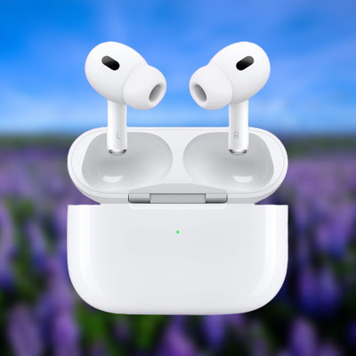 Three Guys AirPods Pro 25H Play Type-C Fast Charge STAR Bluetooth(White, In the Ear)