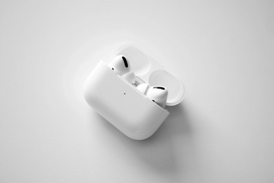 BeatFlow Airpods Pro 2 (2nd generation) with Deep Active Noise Cancellation Bluetooth(White, True Wireless)
