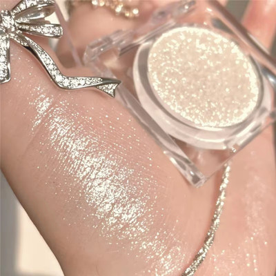 HUZURLU Shimmer Highlighter Powder for Face Cheek Illuminator Highlighter(GOLD)