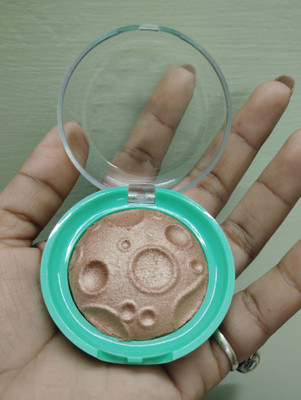 EVERERIN Powder Highlighter Weightless Illuminating Shimmer Texture Longwear  Highlighter(Rose gold)