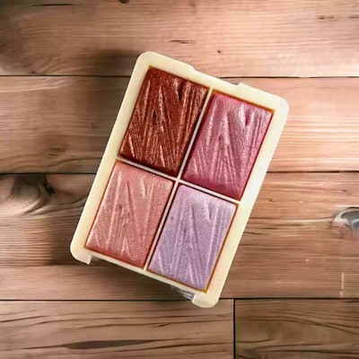 REIMICHI 4 Shades Highly Pigmented & Long Lasting | Shimmery Finish Highlighter palette(multicolor)