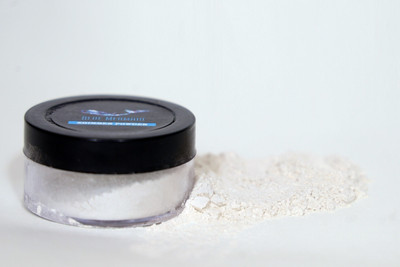 BLUEMERMAID SHIMMERY SHINY & WATER PROOF ILLUMINATOR HIGHLIGHTER Highlighter(WHITE GOLD)