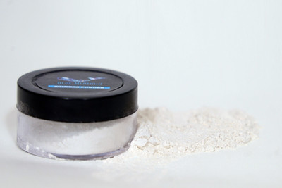 BLUEMERMAID BEST ILLUMINATOR SHIMMERY SHINY BODY & FACE WHITE HIGHLIGHTER  Highlighter(WHITINGBLUE)