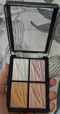 Latixmat 4 Shades Illuminating Glow Highlighter Palette Blusher Highlighter(MULTICOLOR)