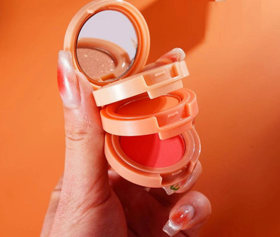 EVERERIN 3 in 1 Korean Shimmer Blusher and Highlighter for Face Makeup Highlighter(multicolor)