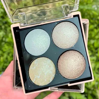 ADJD Highlighter Palette With 4 Multiple Shades For Blinding Glow, Looks  Highlighter(MULTI COLOUR)