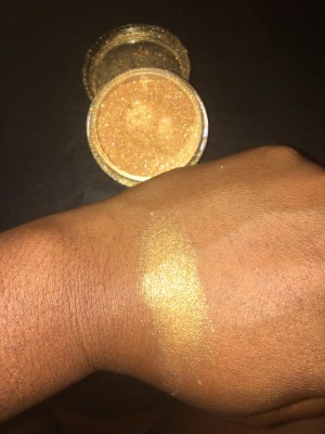 LILLYAMOR HD Professional Make-Up  Highlighter(Gold)