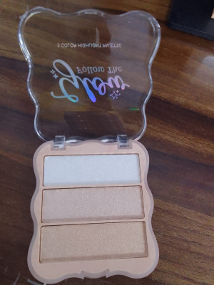 GFSU - GO FOR SOMETHING UNIQUE Highlighter-Weightless Illuminating Shimmer Texture Longwear Palette Highlighter(multi color)