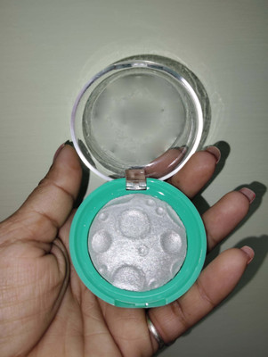 EVERERIN Silver Highlighter Ultra Smooth long lasting & Waterproof  Highlighter(silver)