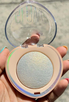 Latixmat Natural Glow Ultra Pigment Easyblend Texture Longwear Illuminating  Highlighter(CREAMY WHITE)