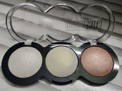 Jiwoo illuminating Backed and Blusher Palette  Highlighter(MULTI COLOR)
