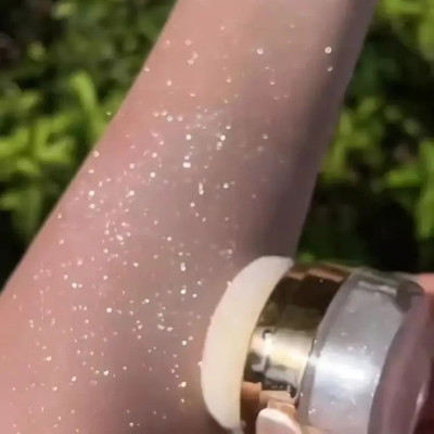 MYEONG Body Highlighter Glitter Powder for Face and Eyes Multi-Purpose Shimmer Highlighter(Silver)