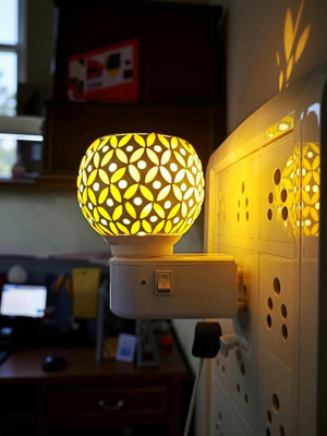 BFAAST LED Kapoordani/Aroma Oil Diffuser With On Off Switch For Burner & Night Bulb Glass, Plastic Incense Holder(Yellow)