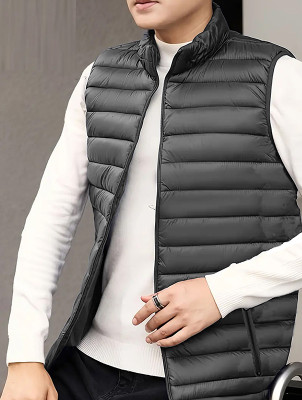 Lripsome Sleeveless Solid Men Jacket