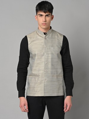 Vastraa Fusion Sleeveless Textured Men Jacket