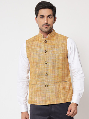Vastraa Fusion Sleeveless Self Design Men Jacket