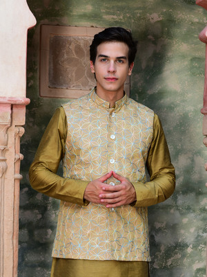 HOUSE OF DEYANN Sleeveless Embroidered Men Jacket