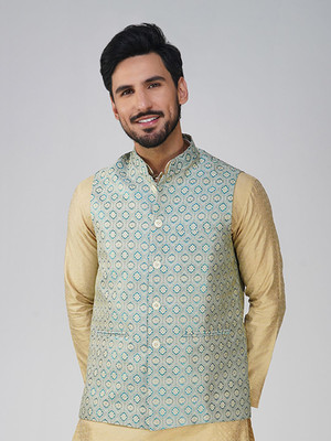 Vastraa Fusion Sleeveless Woven Design Men Jacket