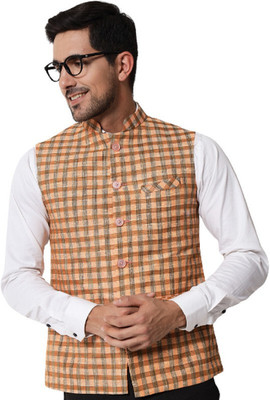 Vastraa Fusion Sleeveless Checkered Men Jacket
