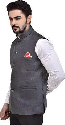 HouseOfCommon Sleeveless Solid Men Jacket