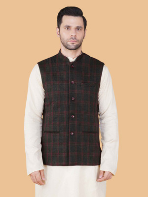 Vastraa Fusion Sleeveless Self Design Men Jacket