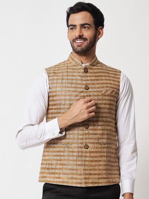 Vastraa Fusion Sleeveless Checkered Men Jacket