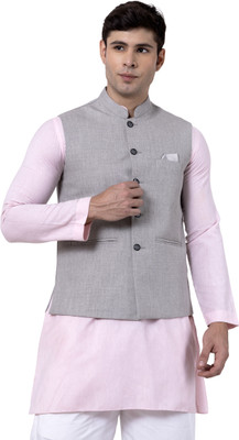 P TEN Sleeveless Solid Men Jacket