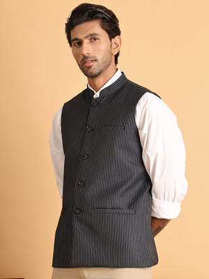 Jompers Sleeveless Self Design Men Jacket
