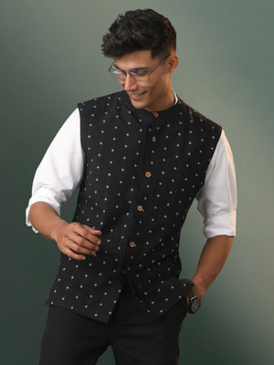 Shvaas By Vastramay Sleeveless Woven Design, Self Design Men Jacket