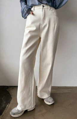N J Regular Women Beige Jeans