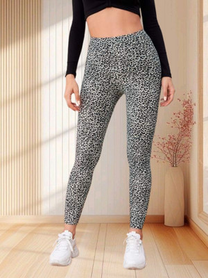 Moda Rapido Black, White Jegging(Printed)