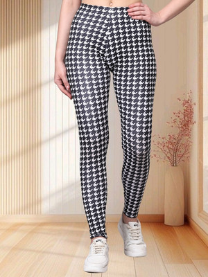 Moda Rapido Black, White Jegging(Printed)