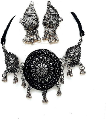 Ruhi Alloy Black Jewellery Set(Pack of 1)