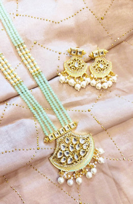 Zia Trends Alloy Green, Gold Jewellery Set(Pack of 1)