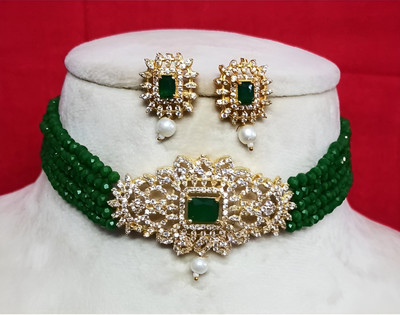 UNNATI JEWEL Brass Gold-plated Green Jewellery Set(Pack of 1)