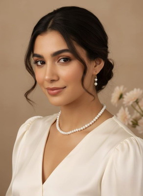 V.V. Sons Alloy Gold-plated White Jewellery Set(Pack of 1)